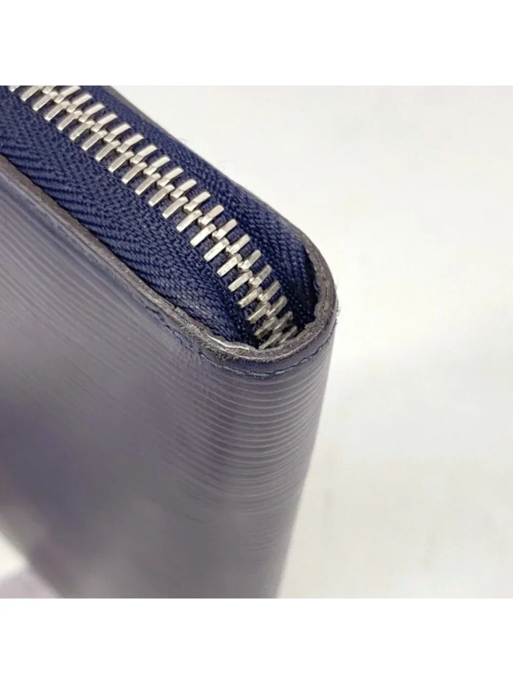 Louis Vuitton Wallet Epi Zippy Vertical Blue Marine